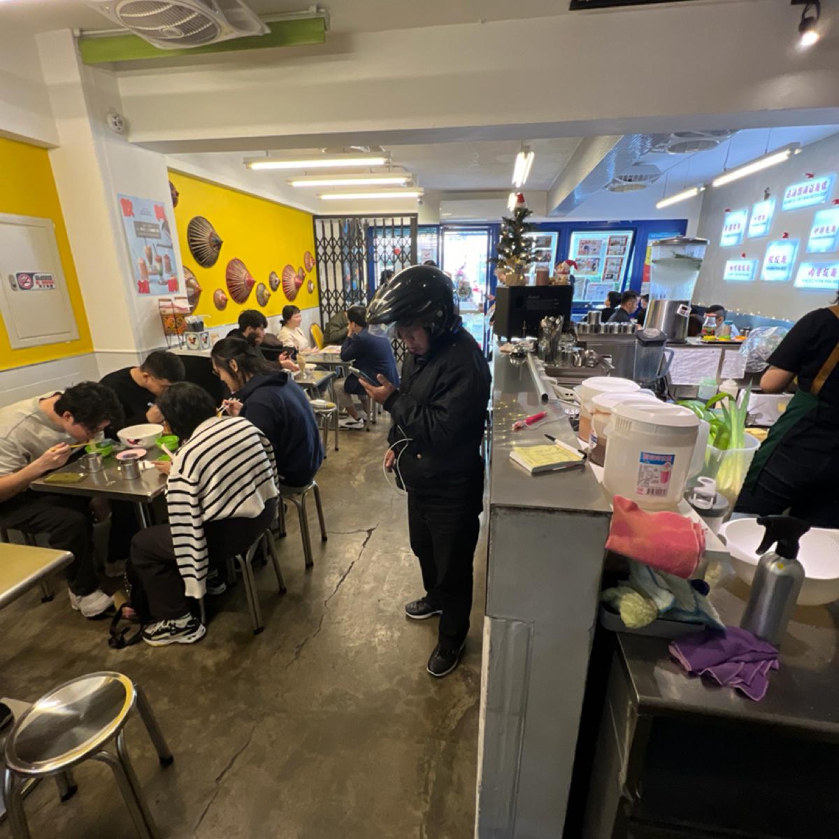店裡