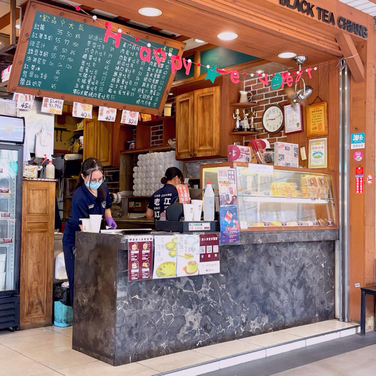 點餐櫃檯會給號碼單
內用會送到桌邊很貼心👍🏻
