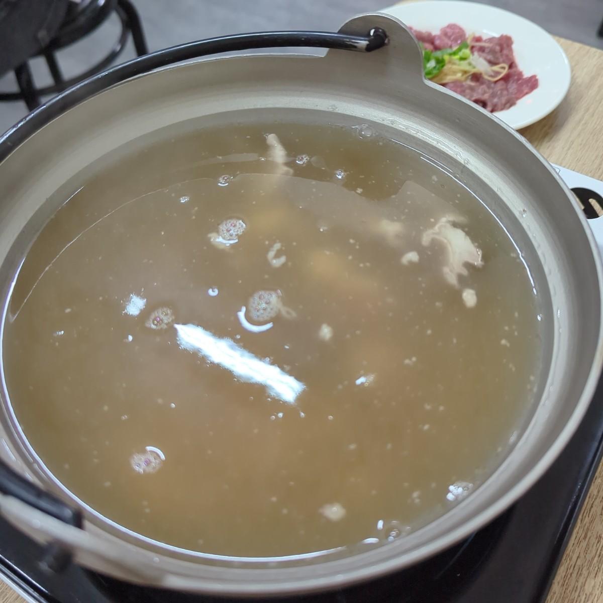湯裡印象中有一些牛雜