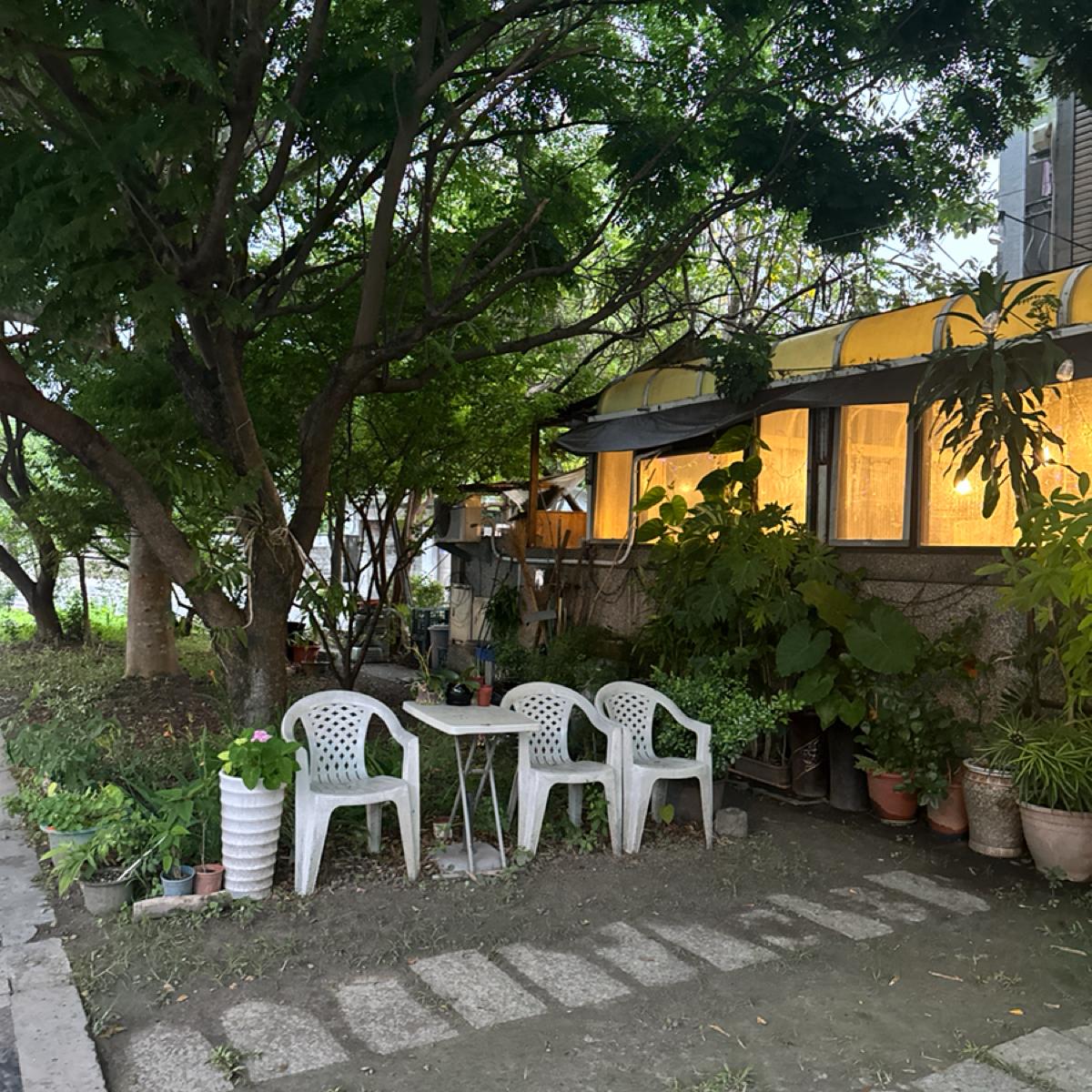 Featured Image 1