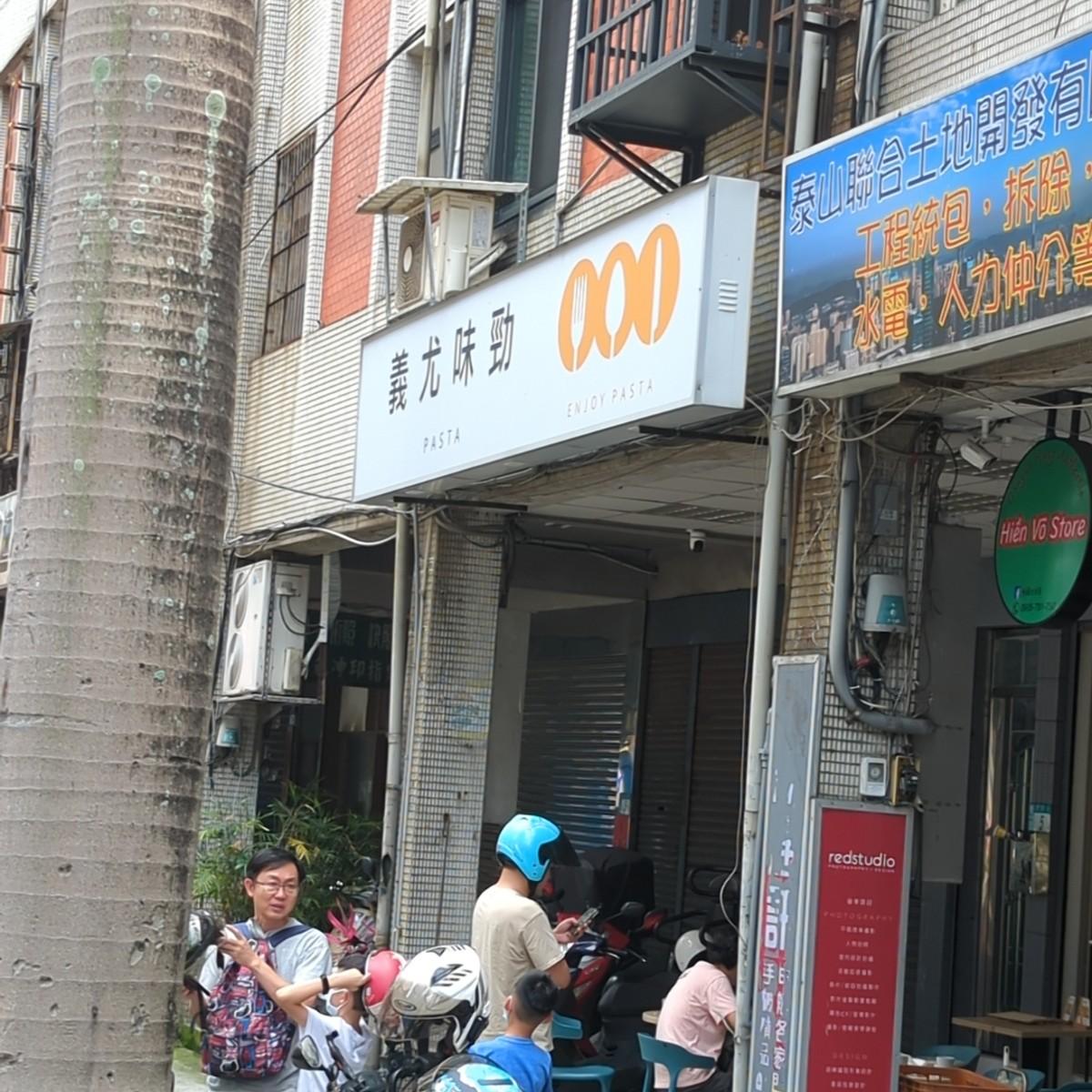 Featured Image 1