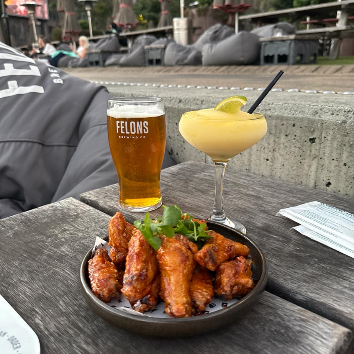 Felons Brewing Co 的菜單照片在 Fooday 美食社群 | 找餐廳不踩雷，最真實的美食 App