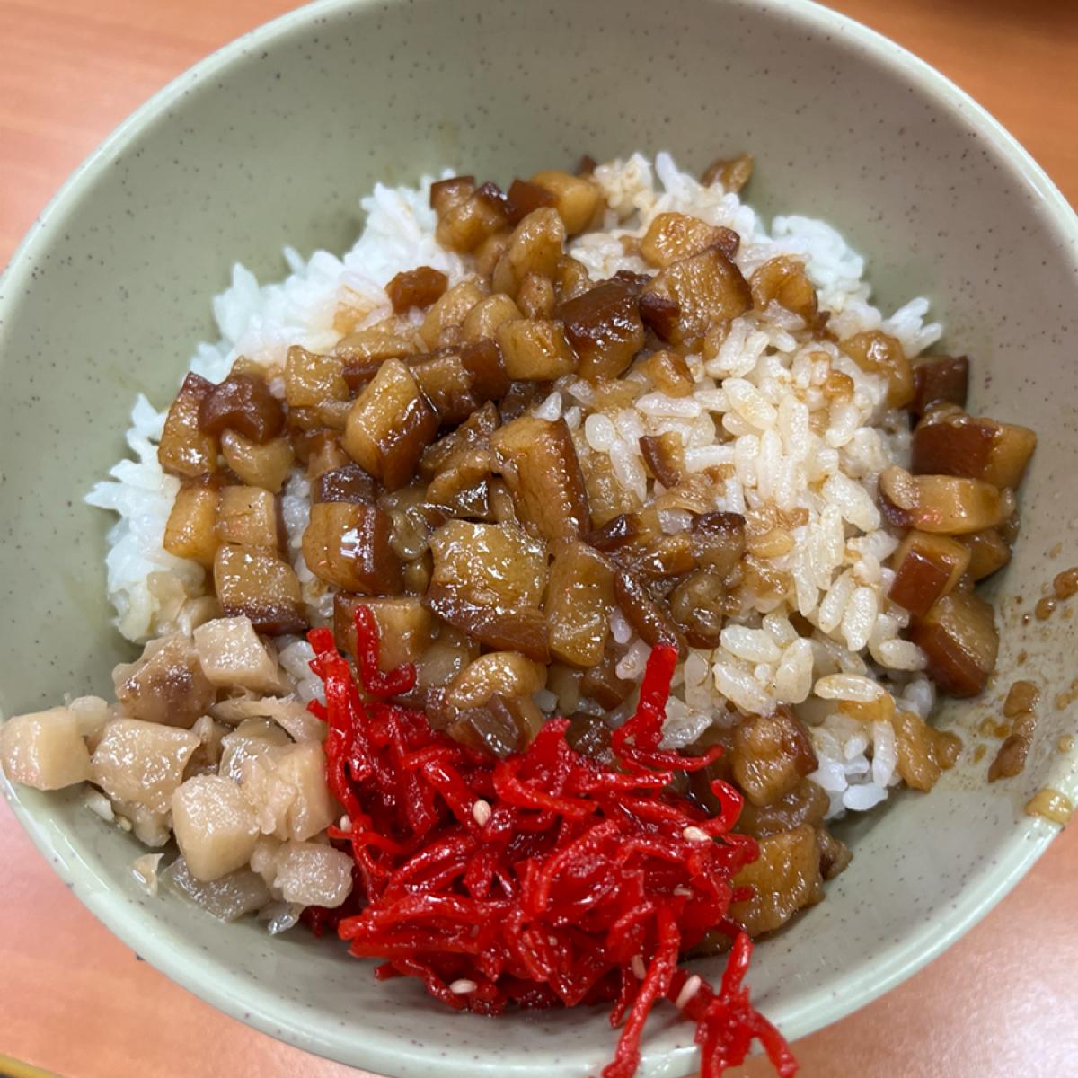 魯肉飯$50（大）