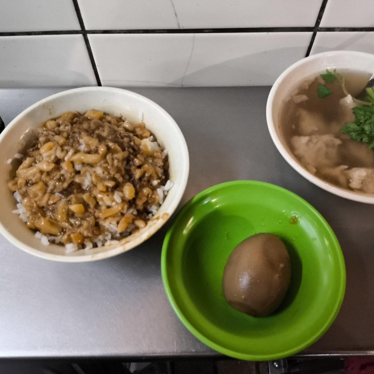 內行人點的set,大魯+肉羹湯90,滷蛋20隨個人喜好加點